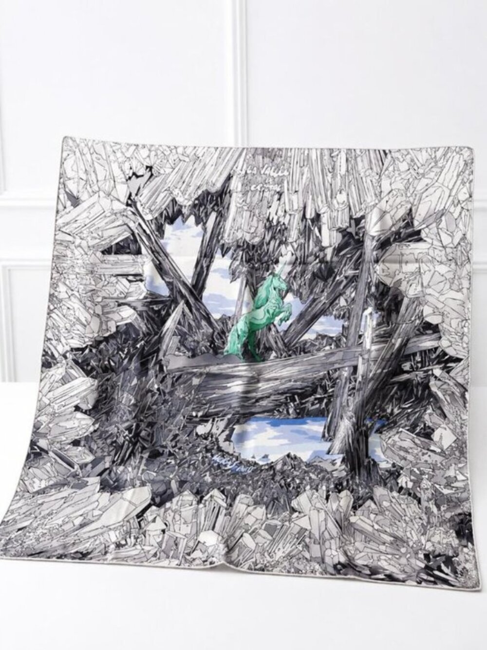 Authentic Hermès La Vallée de Cristal Carré 90 Silk Scarf